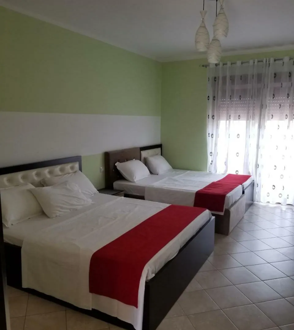 Hotel Gjoci Shëngjin 3*,